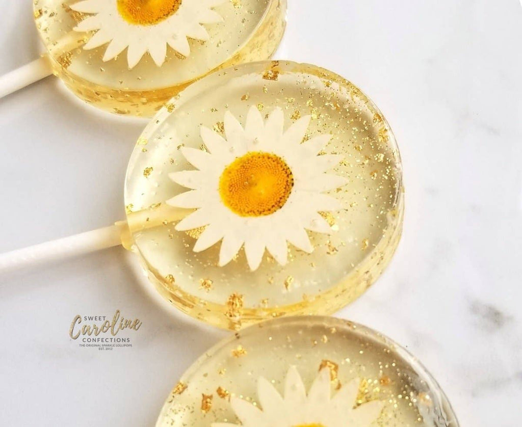 Daisy and Gold Lollipop